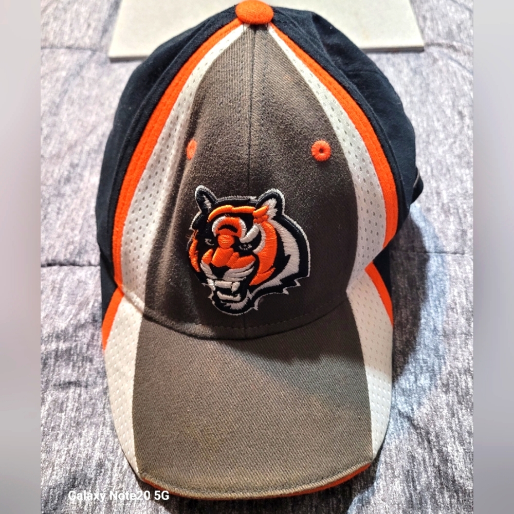 Vintage Cincinnati Bengals Cap~Reebok~Adjustable Hat~NFL